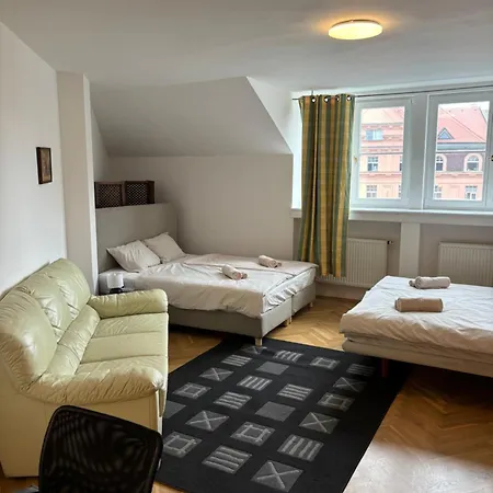 Cozy In The Centre Of Appartamento Praga