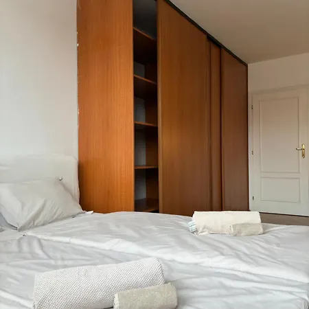 Apartman Cozy In The Centre Of *